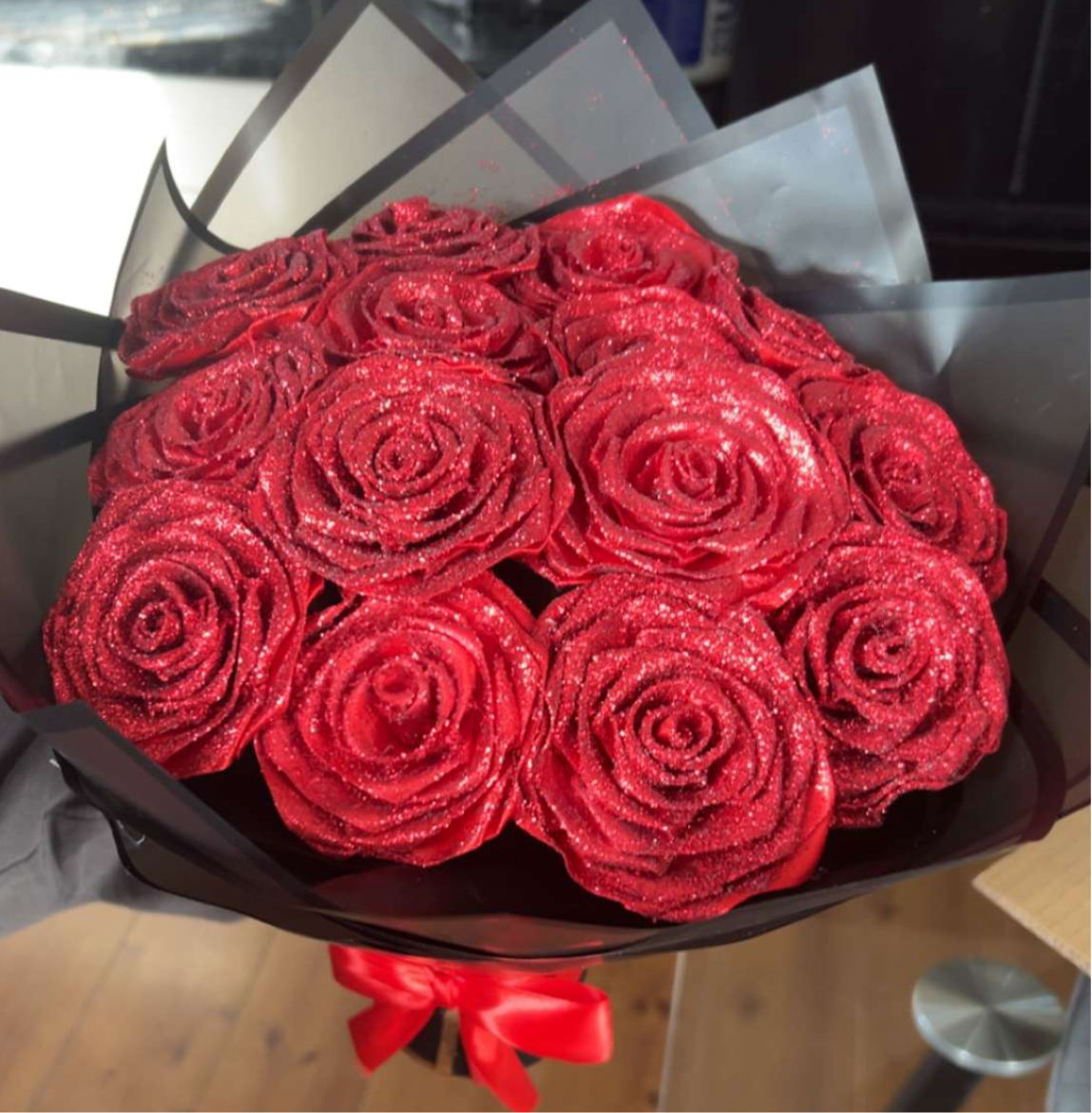 14 red glitter roses